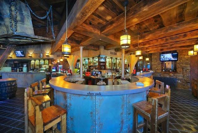Silver Rock music bar